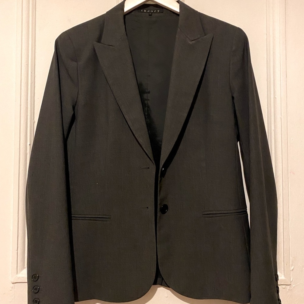 Fitted Theory Blazer 2-button - Size 12 - Business casual 🔥